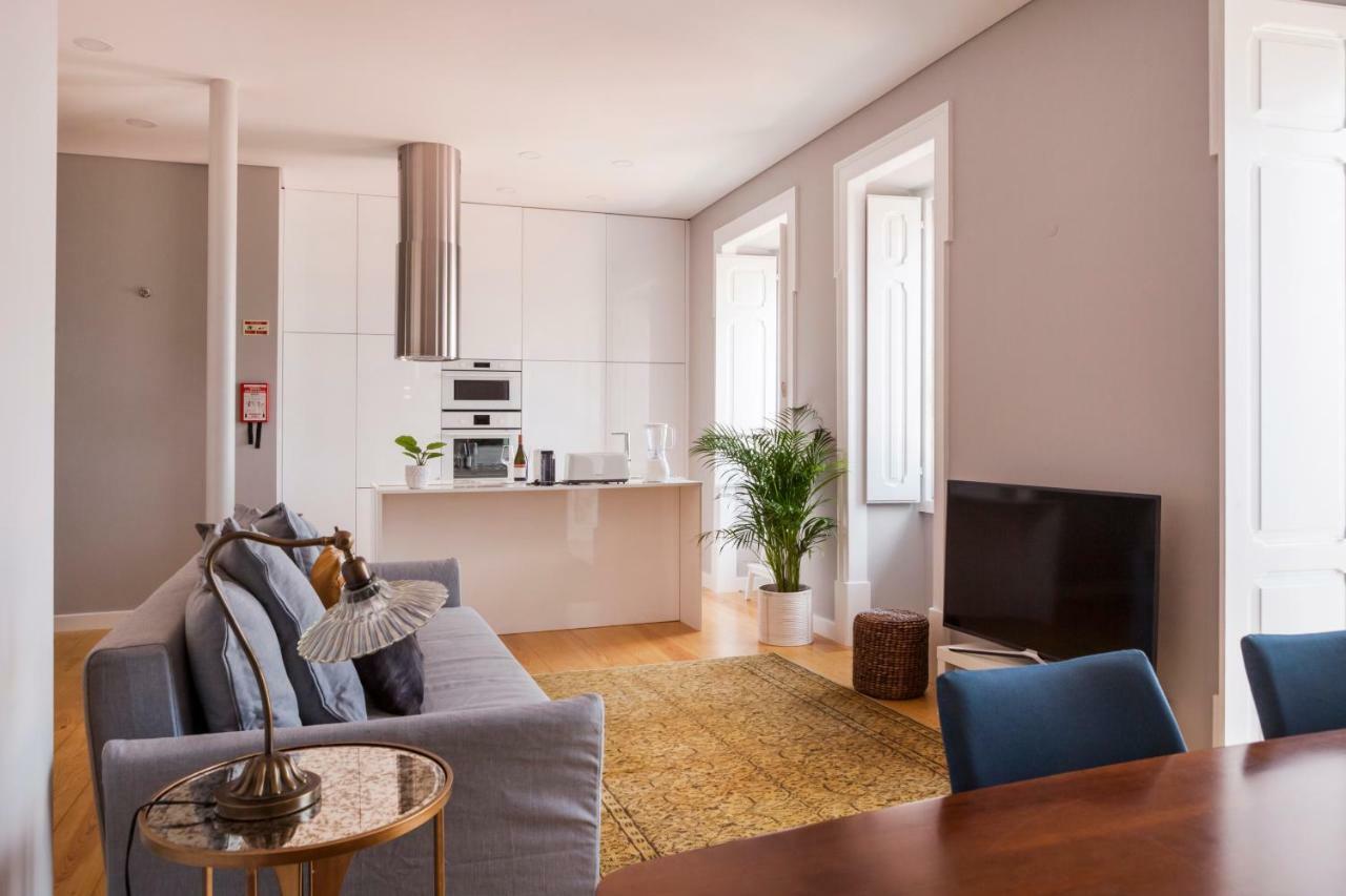 Breath-taking River & View Stunning 3 Bedrooms & 3 Bathrooms With Ac Alfama Castle District 1st Floor Apartamento