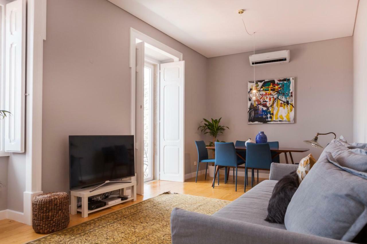Breath-taking River & View Stunning 3 Bedrooms & 3 Bathrooms With Ac Alfama Castle District 1st Floor Apartamento Lisboa