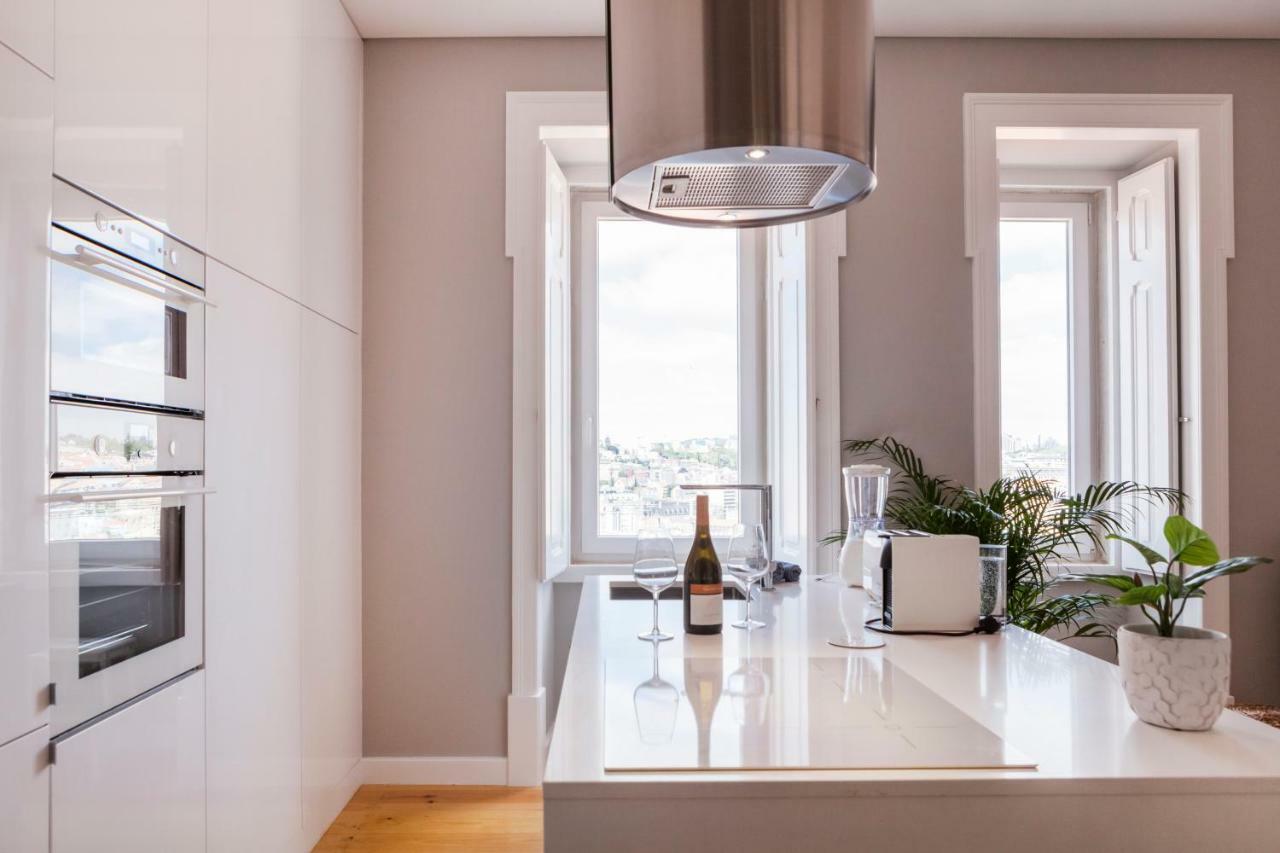 Apartamento Breath-taking River & View Stunning 3 Bedrooms & 3 Bathrooms With Ac Alfama Castle District 1st Floor *