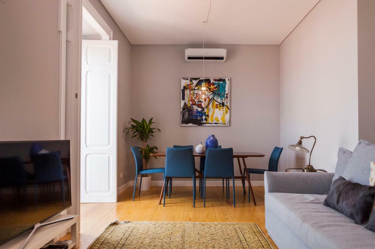 Breath-taking River & View Stunning 3 Bedrooms & 3 Bathrooms With Ac Alfama Castle District 1st Floor Apartamento *